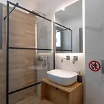 Vuar Petalídhion